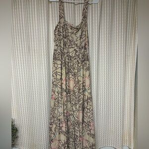 Knox Rose Beige Floral Print Maxi Dress